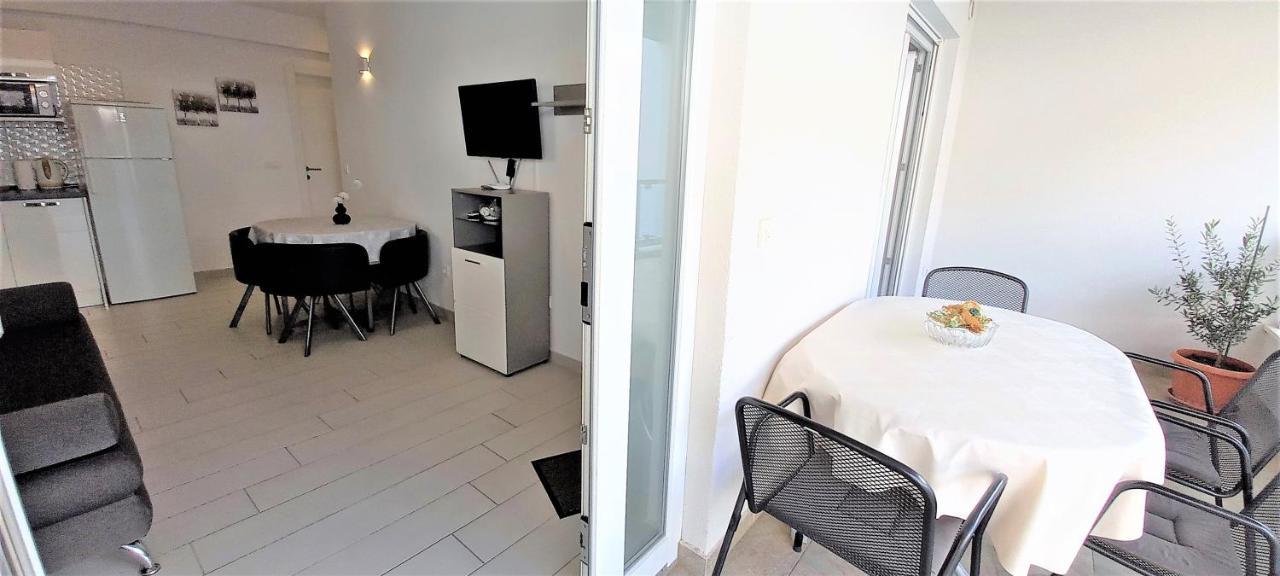 Apartments Danica Проманья Экстерьер фото