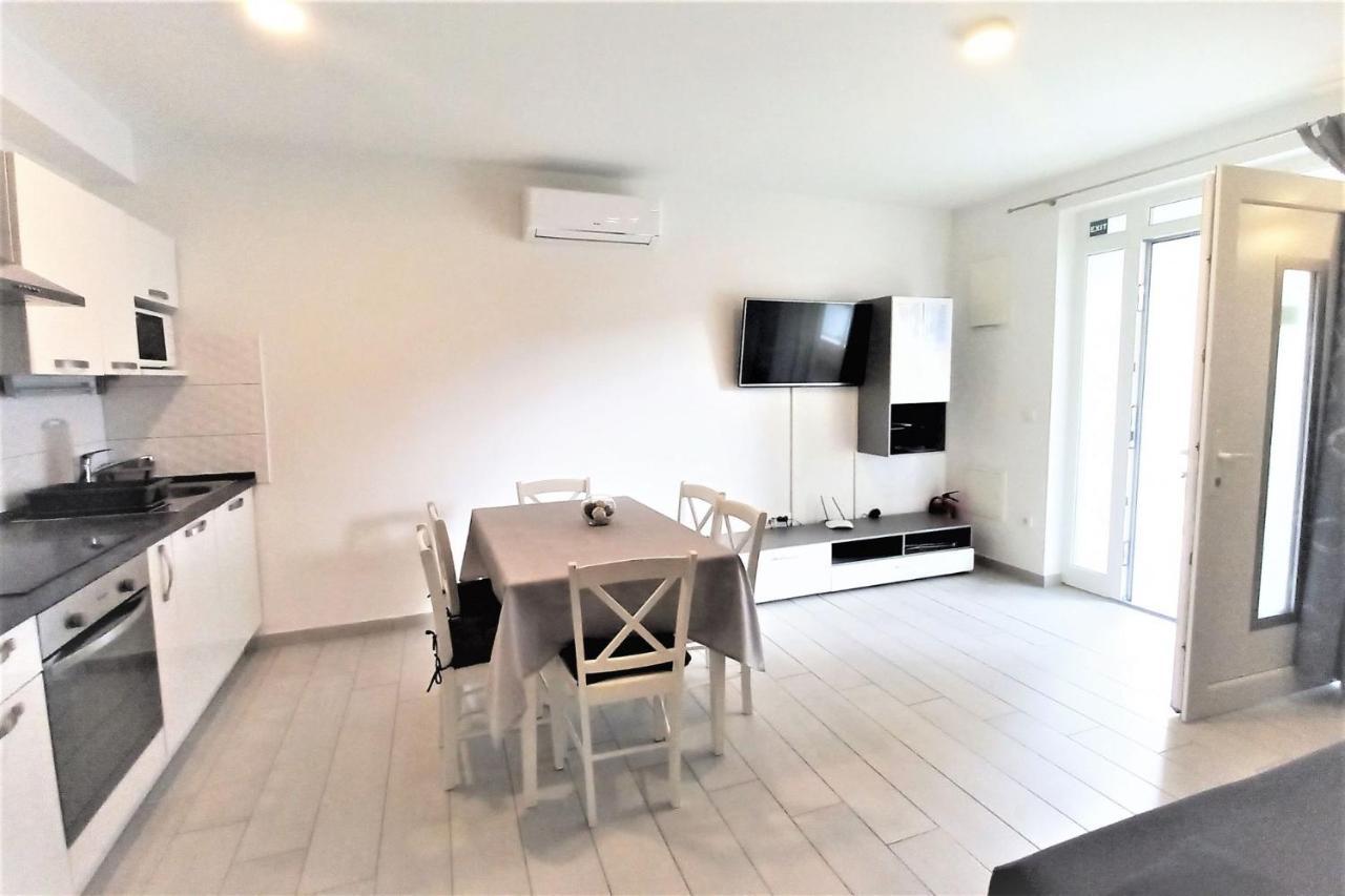 Apartments Danica Проманья Экстерьер фото