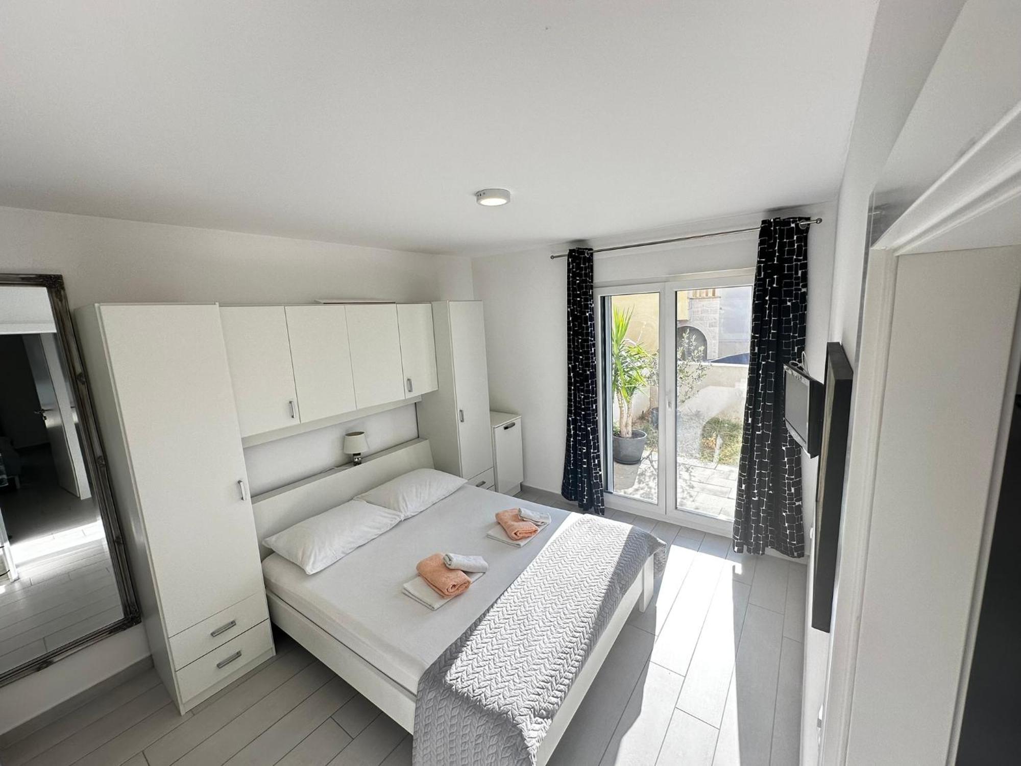 Apartments Danica Проманья Экстерьер фото